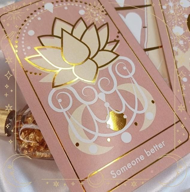 【正規品オラクルカード】金箔押しが美しくエレガント✨愛と人間関係に特化したデッキ