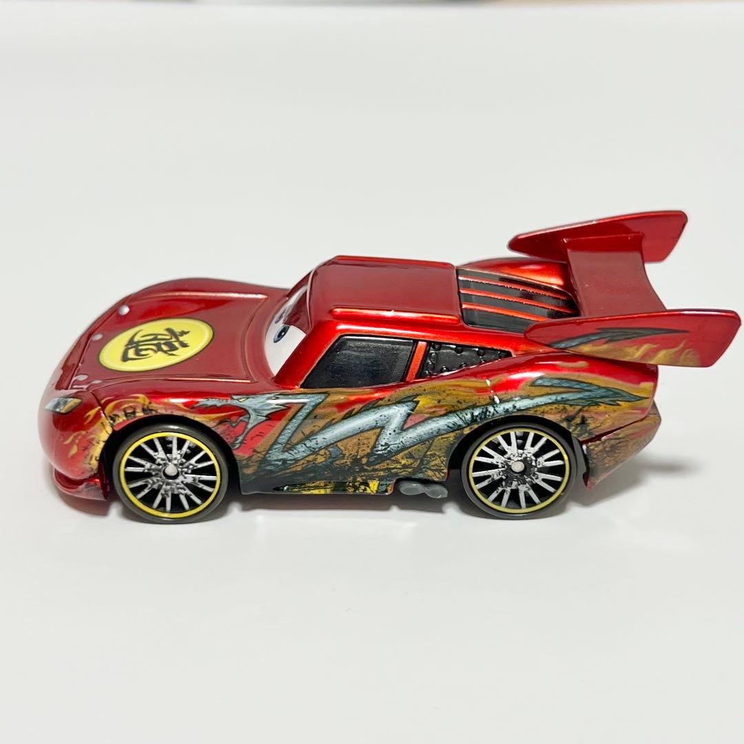 マテル　カーズ　DRAGON ライトニングマックイーン　OIL コレクターガイド