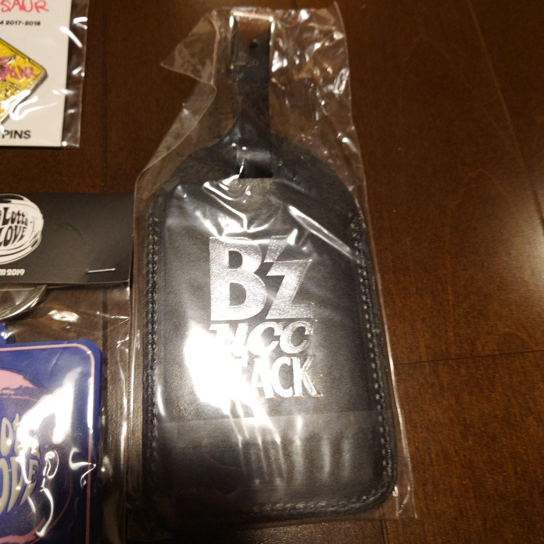 B'z チャリティーピンバッジ 他セット