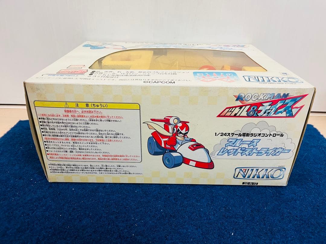 【新品未使用】ロックマン　ラジコン　ブルース　レッドストライカー　レトロ