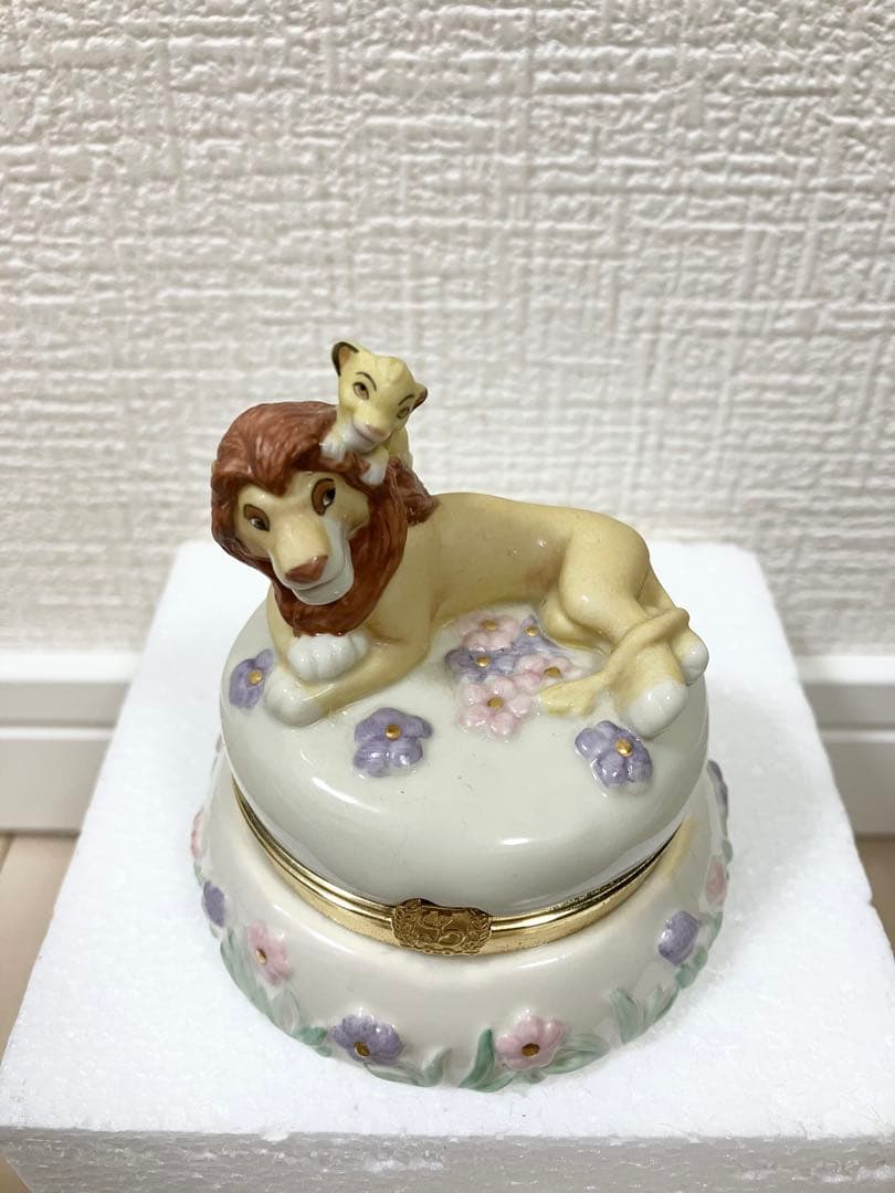 希少　LENOX CLASSICS ライオンキング　陶器　小物入れ　ディズニー