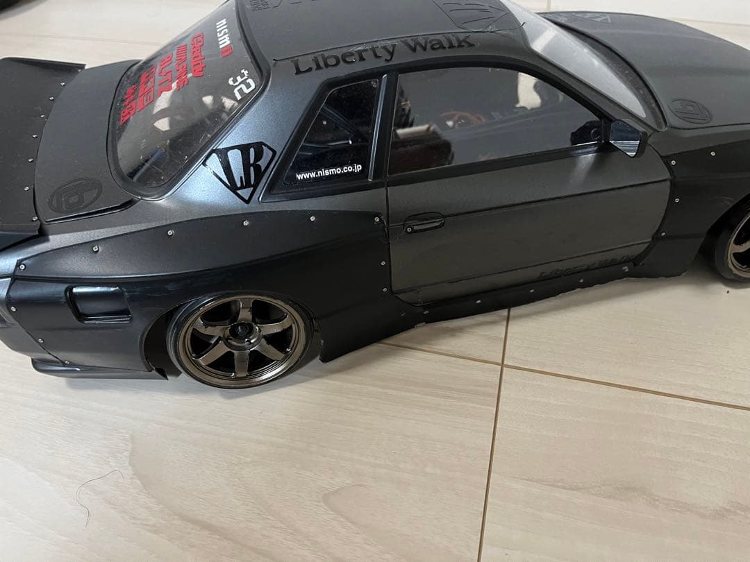 ラジコンボディ　R32