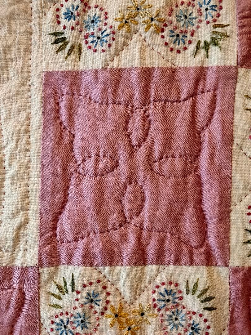 アンティーク キルト C1930 USA 花柄刺繍入り