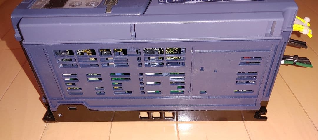 ③ 0.4　富士電機インバータ　FRN0.4G1S-4J