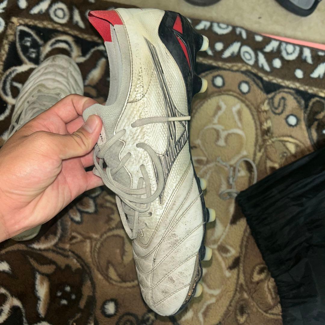 Mizuno Morelia Neo II サッカーシューズ