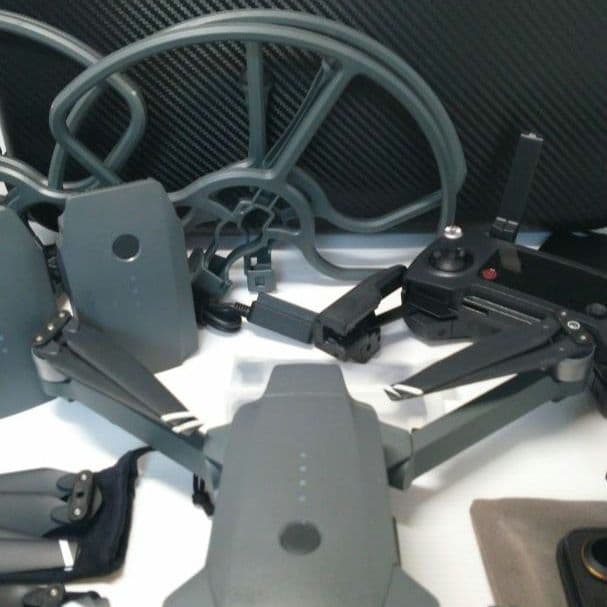 ドローン DJI Mavic Pro ＋付属品・キャリーバッグ