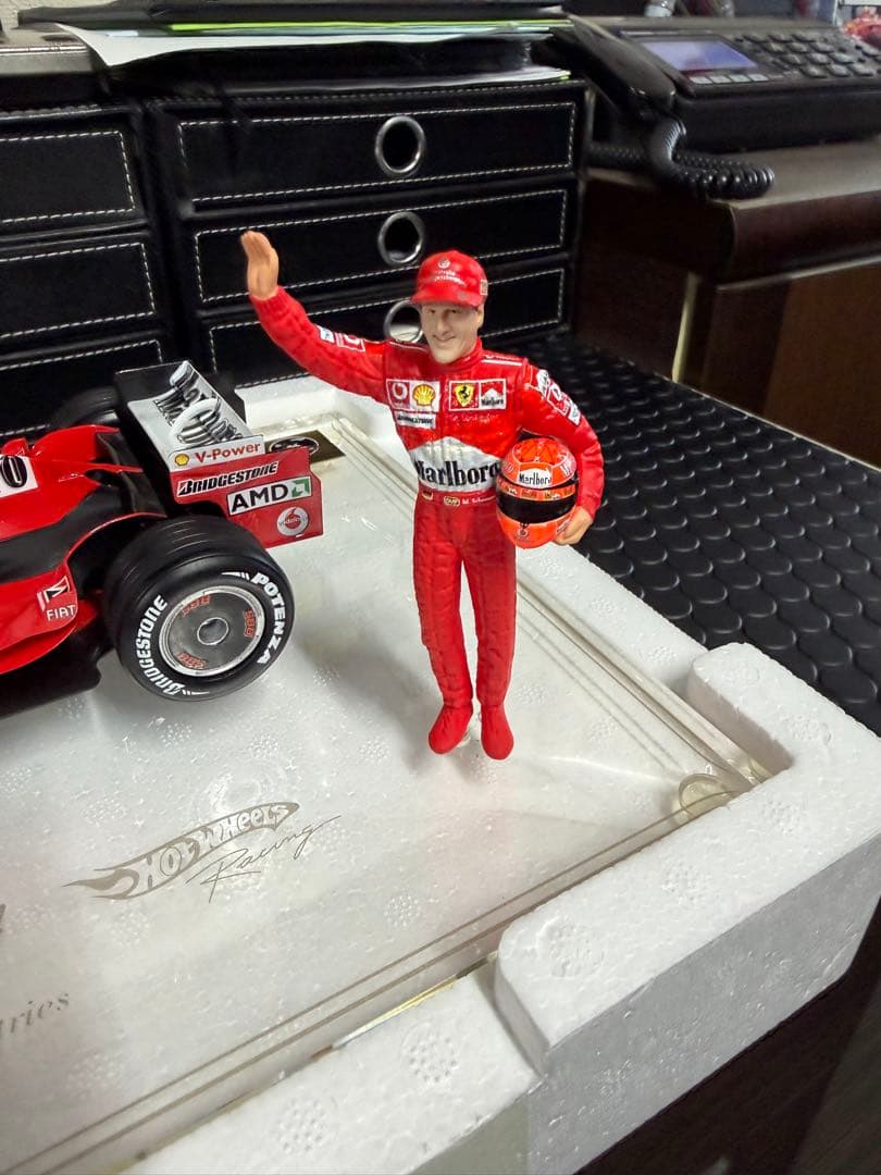 Ferrari F2006 ミニカー 1/18 2006年サンパウロGP