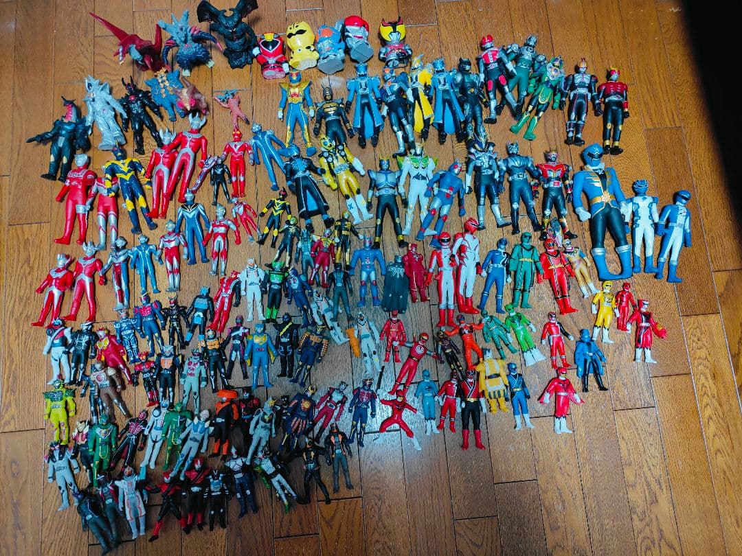 ウルトラマン 怪獣 ソフビ ガン消し 仮面ライダー フィギュア まとめ売り