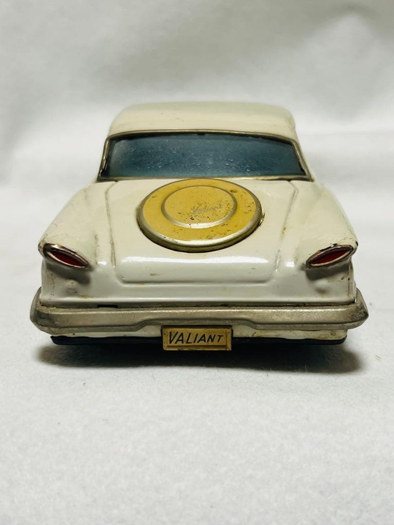 昭和レトロCHRYSLER VALIANTクライスラーバリアント セダン　ブリキ