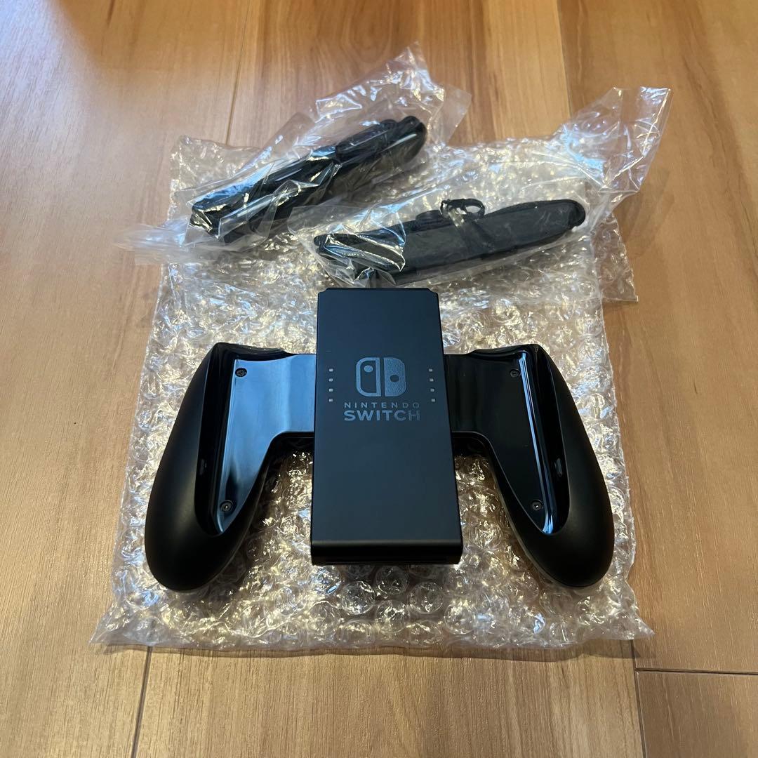 【年末価格】Nintendo Switch 本体 グレー / 収納ケース付