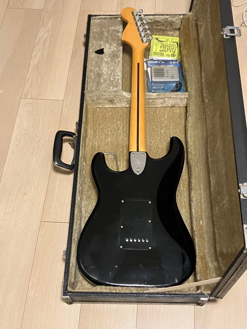 エレキギター　トーカイ　Tokai　Custom　Edition　黒　弦なし