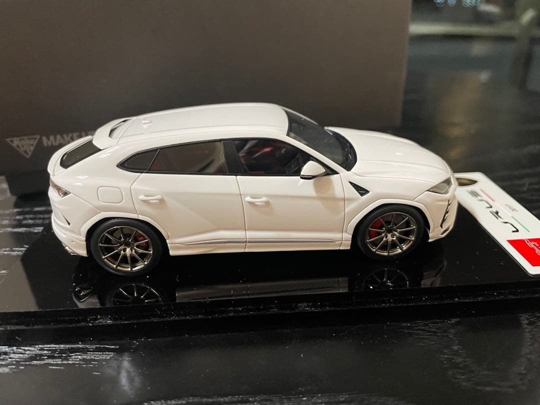 EIDOLON Lamborghini URUS 2017 ホワイト 1/43