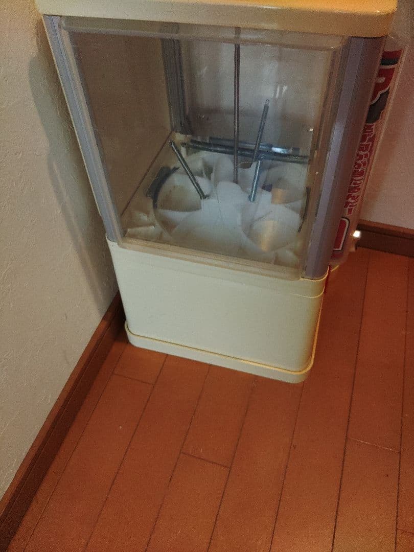 ガチャガチャ　筐体　2セット