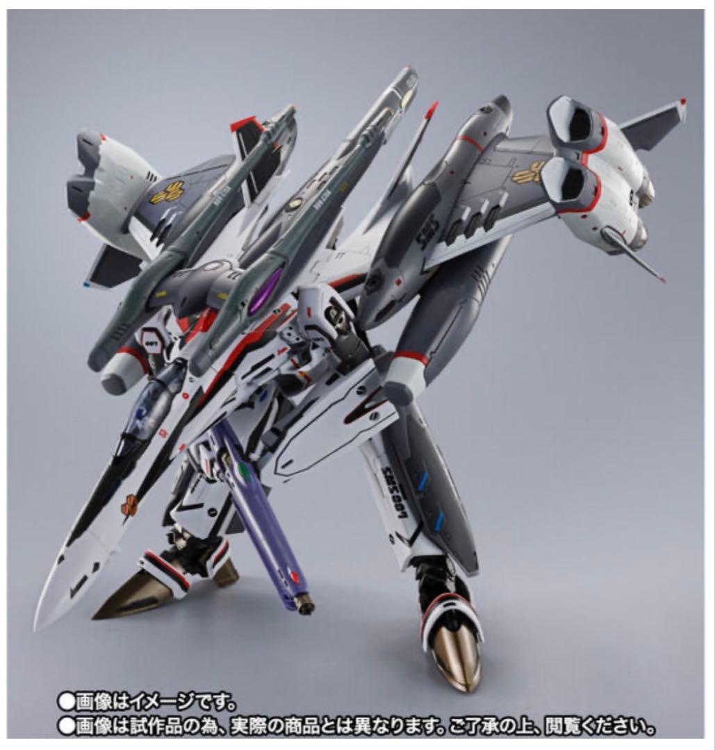 【新品未開封】DX超合金 VF-25F トルネードメサイア バルキリー