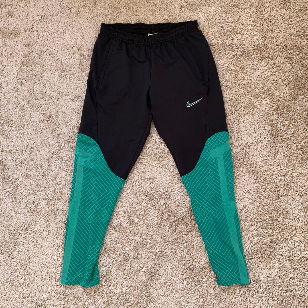 ナイキ サッカーウェア 上下 XL