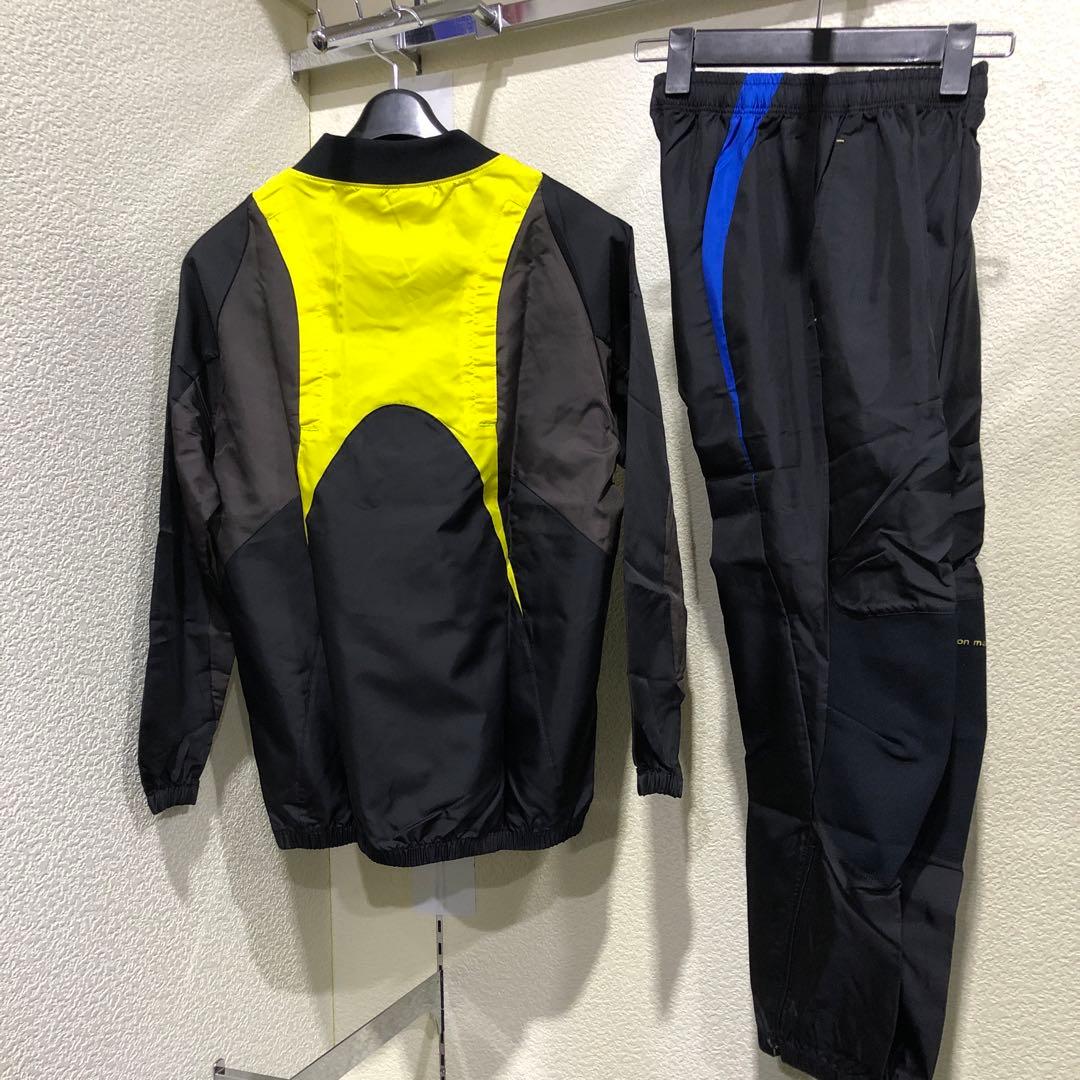 アシックスジュニアピステ上下１４０新品