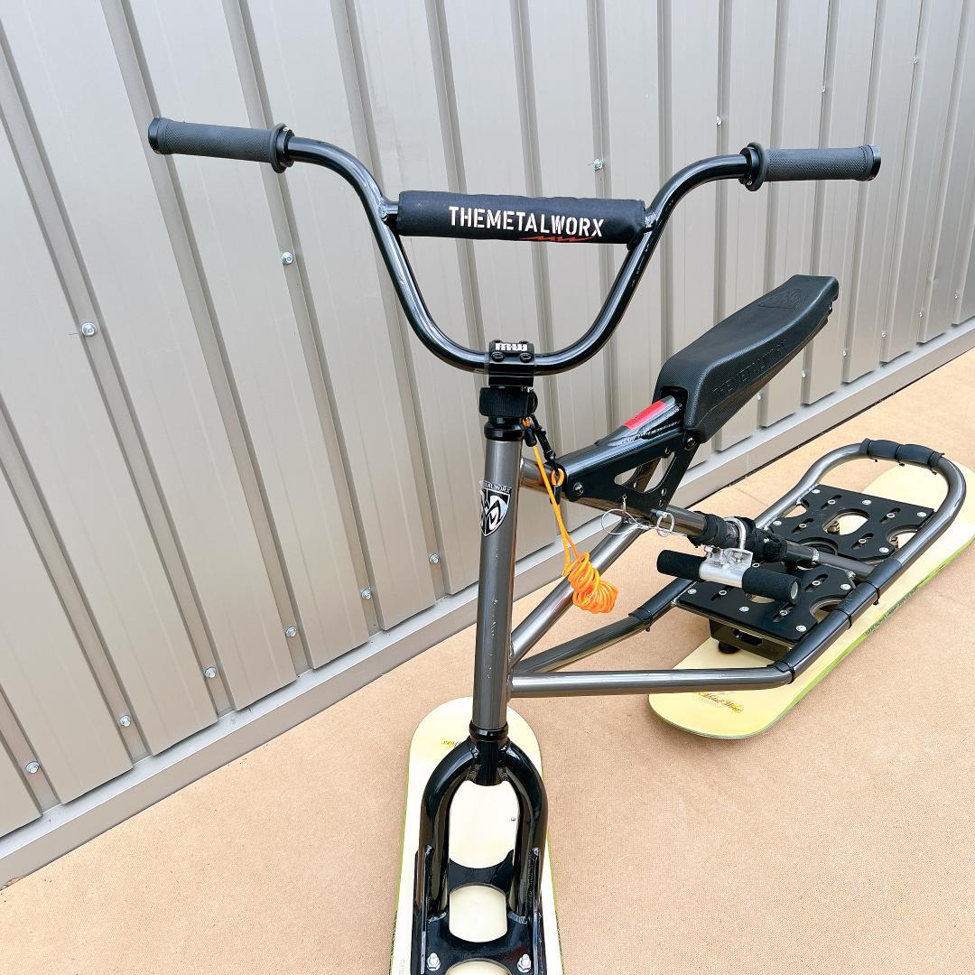 【送料込み✨良品】the lworx スノーモト
