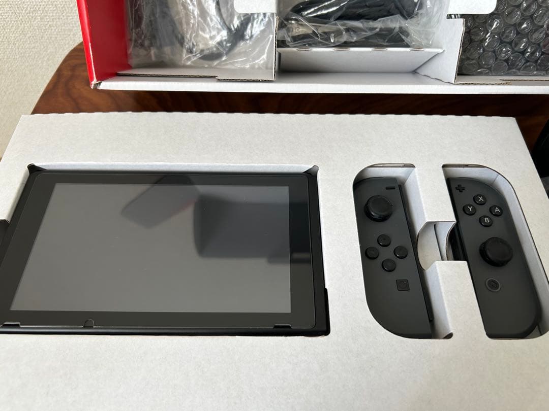 【限定特価!!】Switch 本体 グレー 箱あり 付属品完備 動作確認済