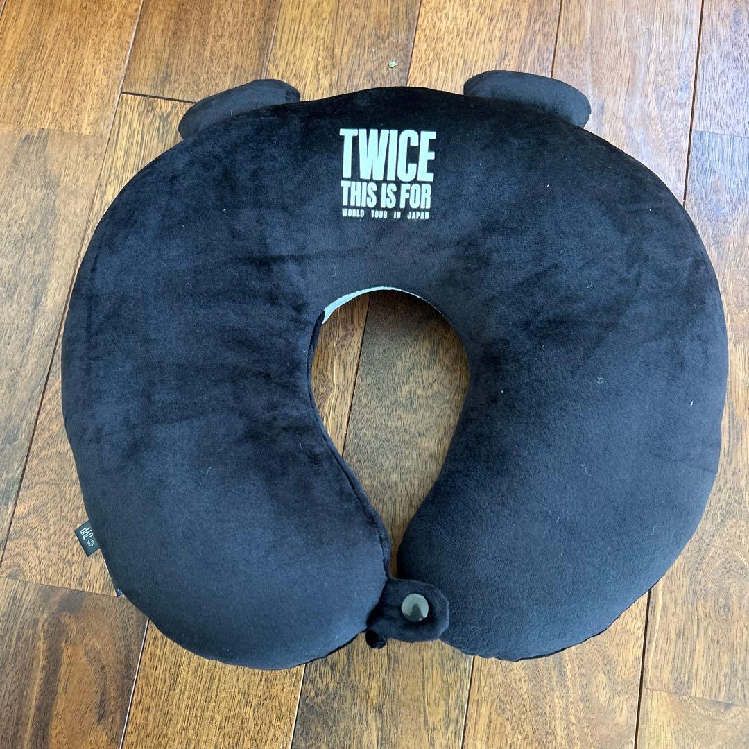 TWICE ラブリーネッククッション