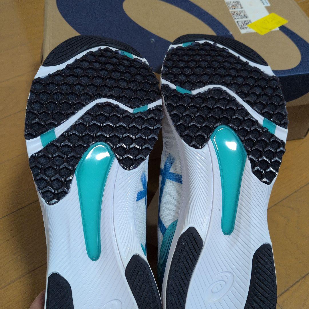 asics ランニングシューズ　28センチ