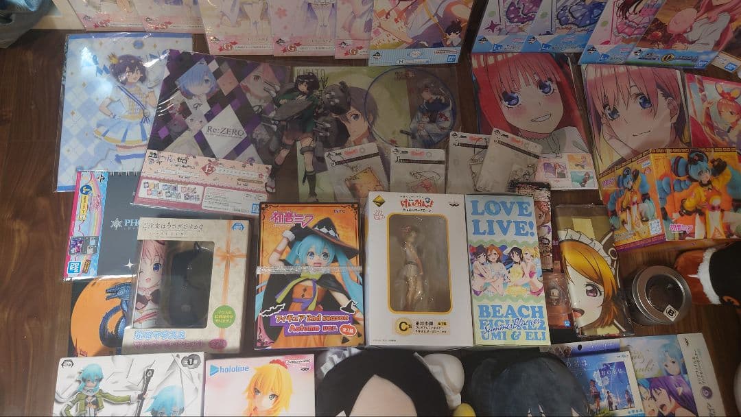 アニメグッズまとめ売り　150点以上