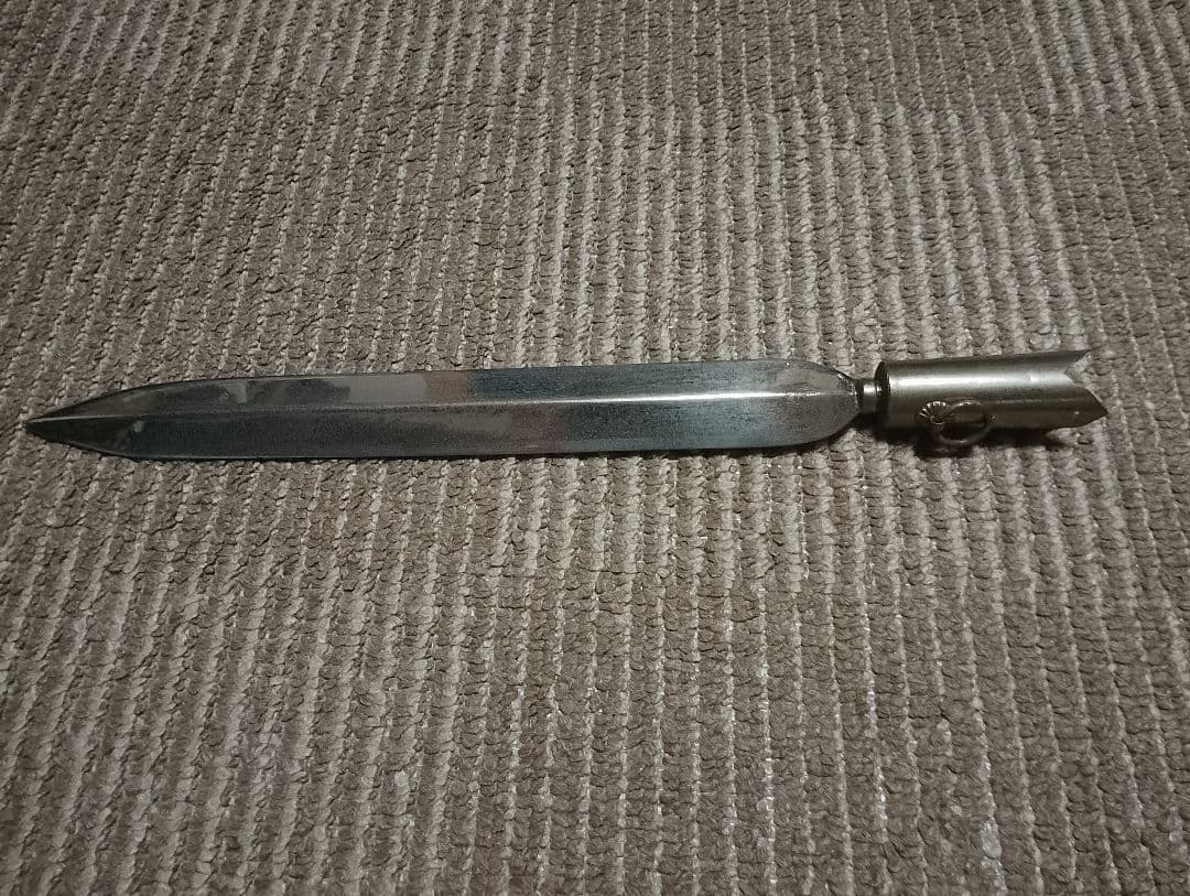 槍 (模造品)