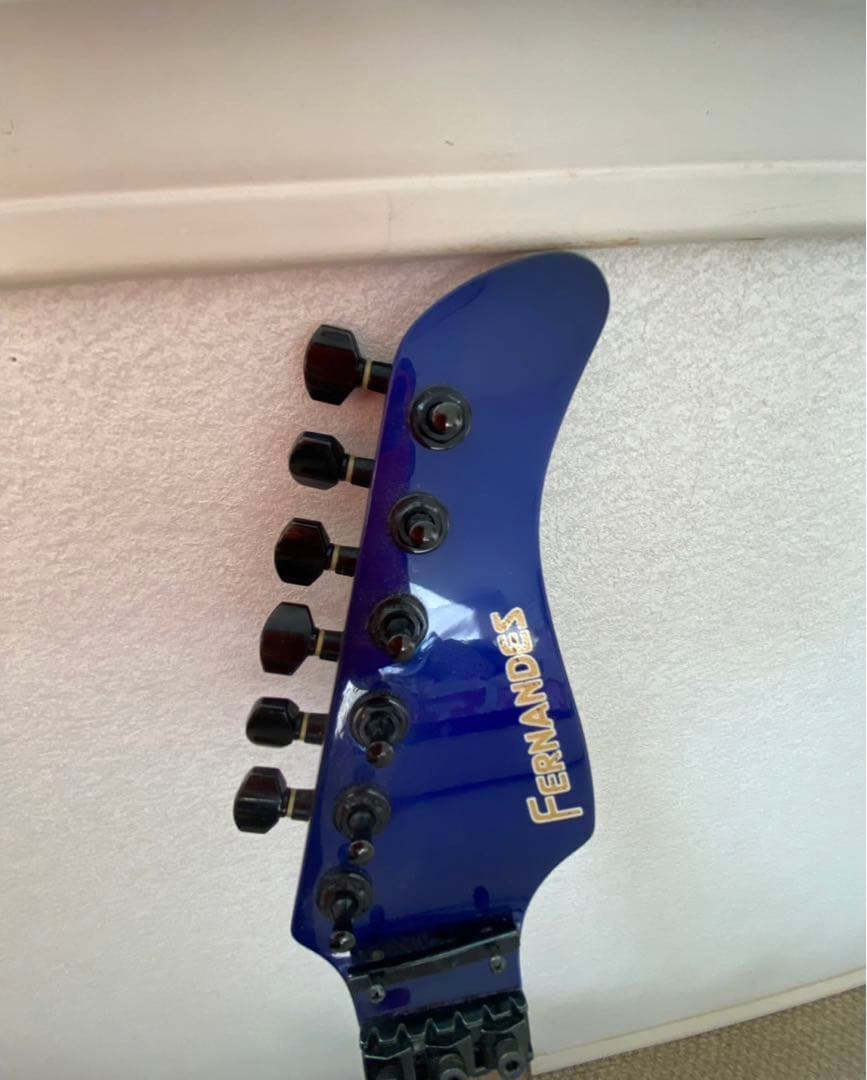 FERNANDES エレキギター 青 24フレット ハードケース付き