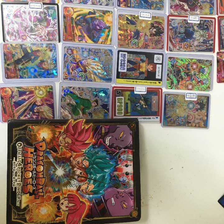 ドラゴンボールヒーローズ  39枚とバインダー(スーパーレアなど100枚入り)
