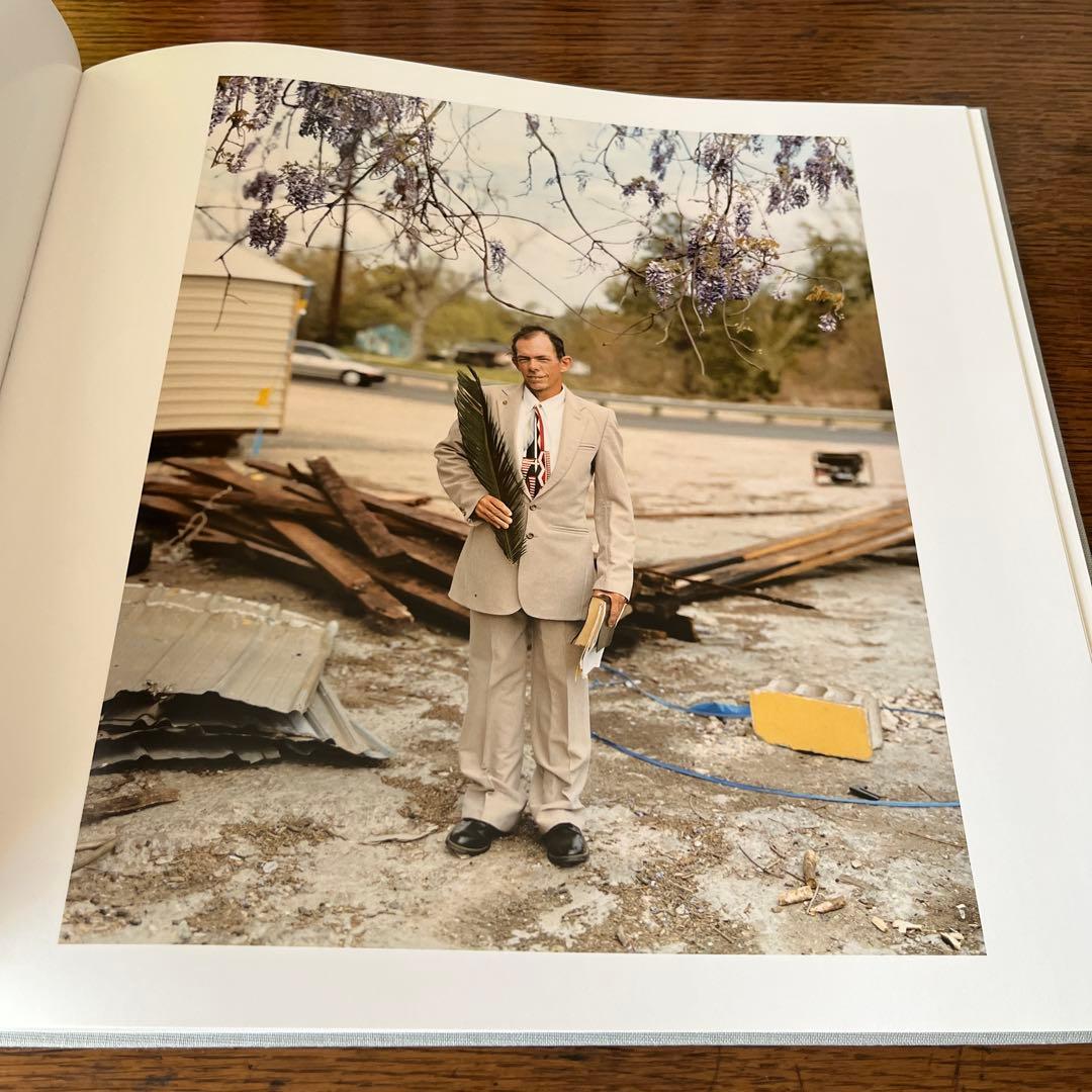 アート・デザイン・音楽 Alec Soth Sleeping by the Mississippi