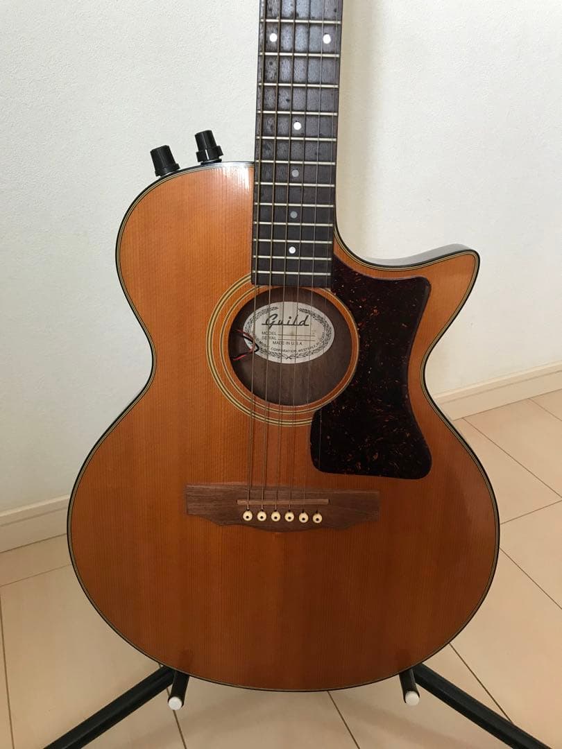 ギター GUILD SONGBIRD NAT
