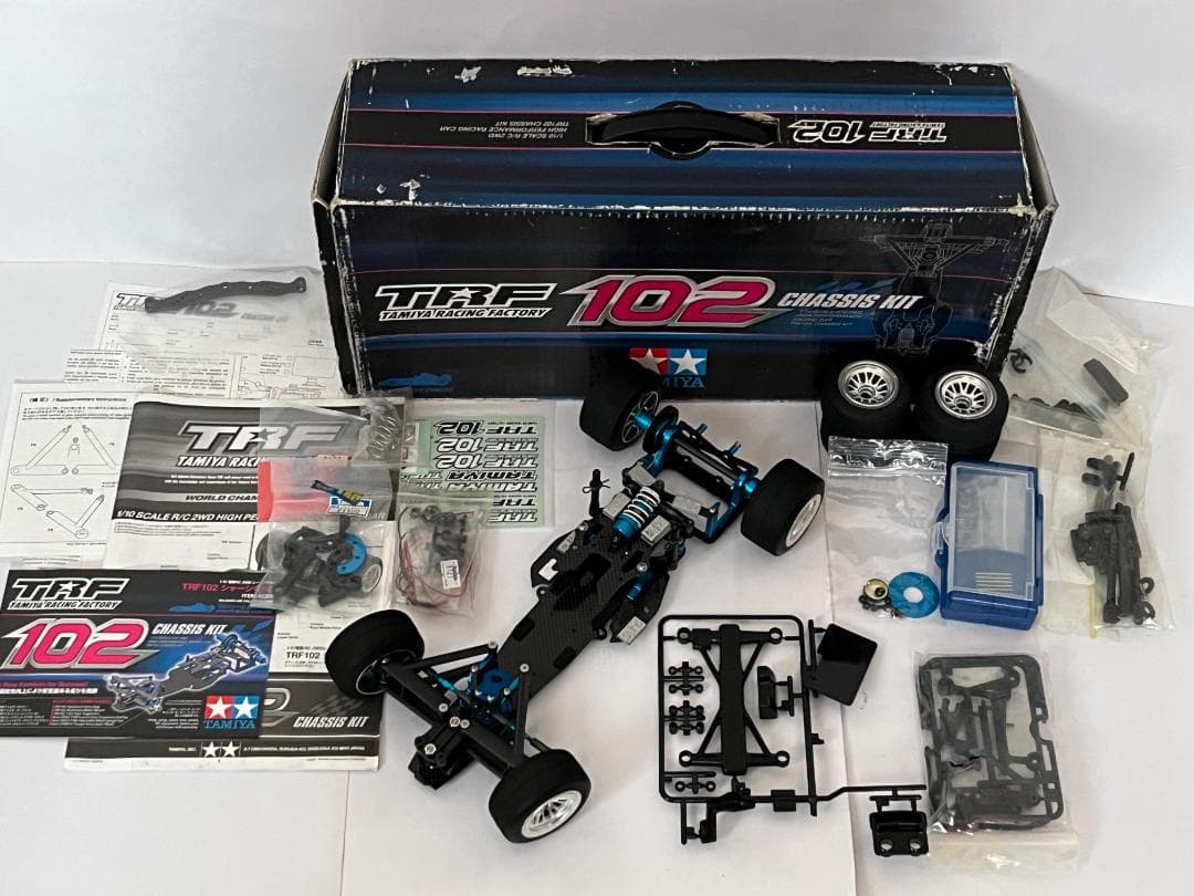 タミヤ 1/10 2WD TRF102 メカレスシャーシ 箱・説明書・残パーツ付