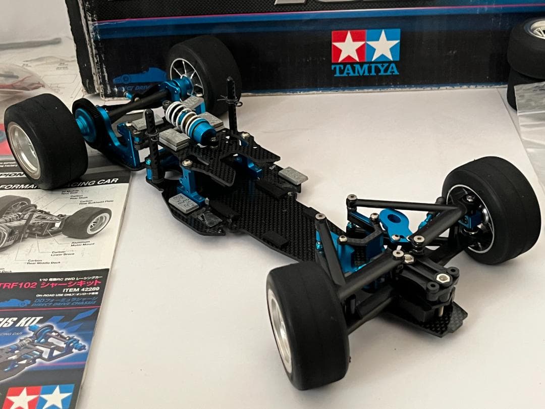 タミヤ 1/10 2WD TRF102 メカレスシャーシ 箱・説明書・残パーツ付