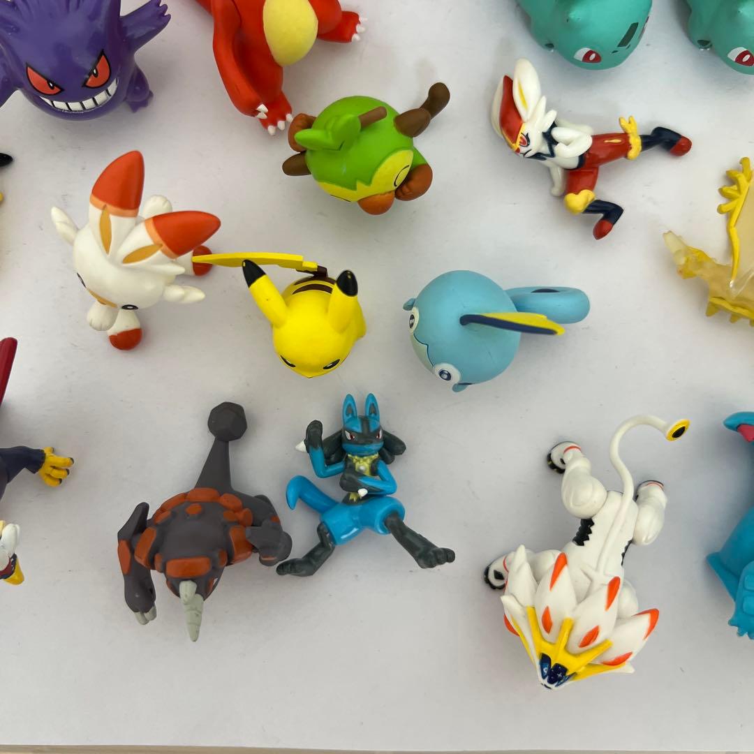 ポケモンフィギュアモンコレキーホルダー指人 形ソフビまとめ売り