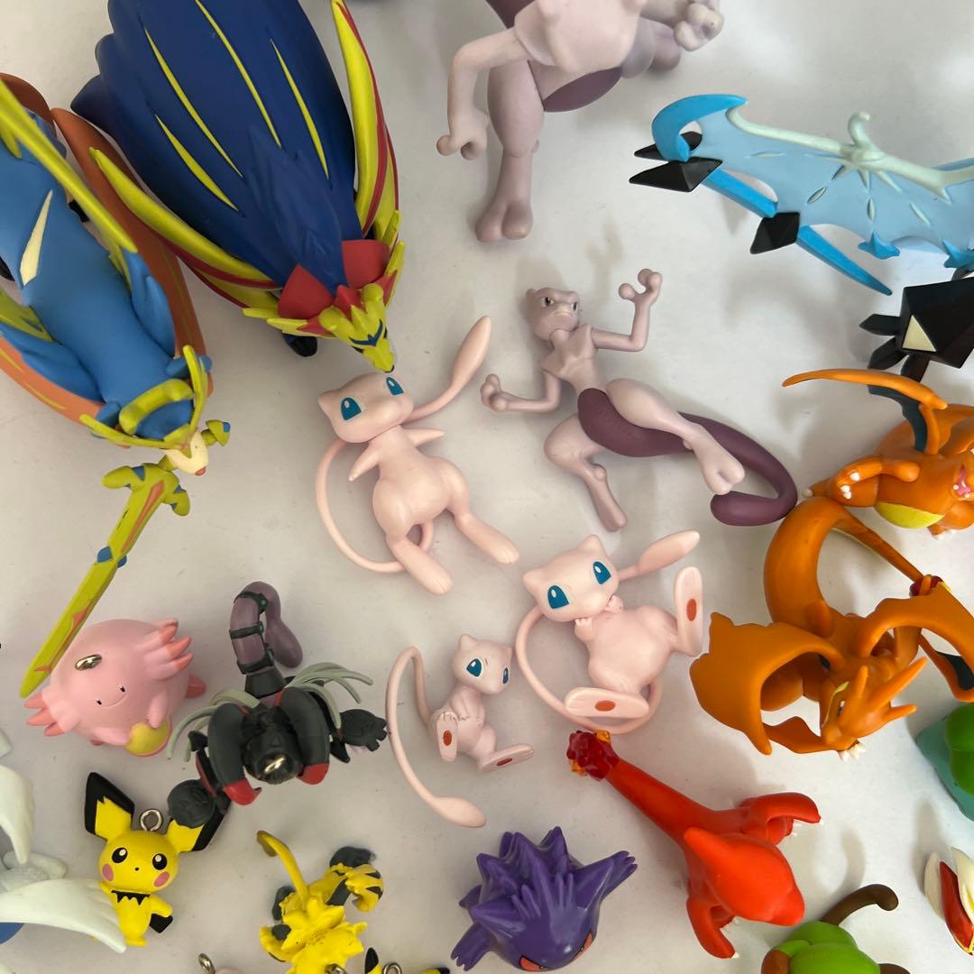 ポケモンフィギュアモンコレキーホルダー指人 形ソフビまとめ売り