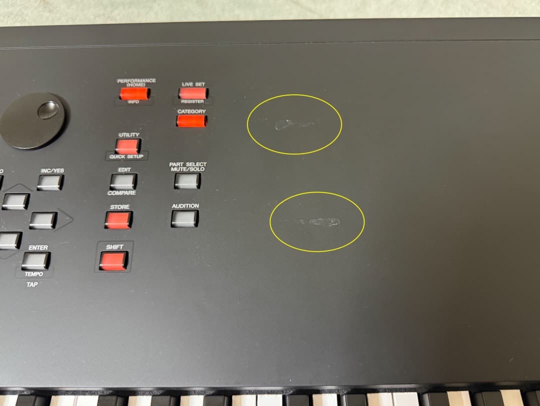 Yu さん専用になりました．YAMAHA MODX8+　ハーフペダルFC3A付き
