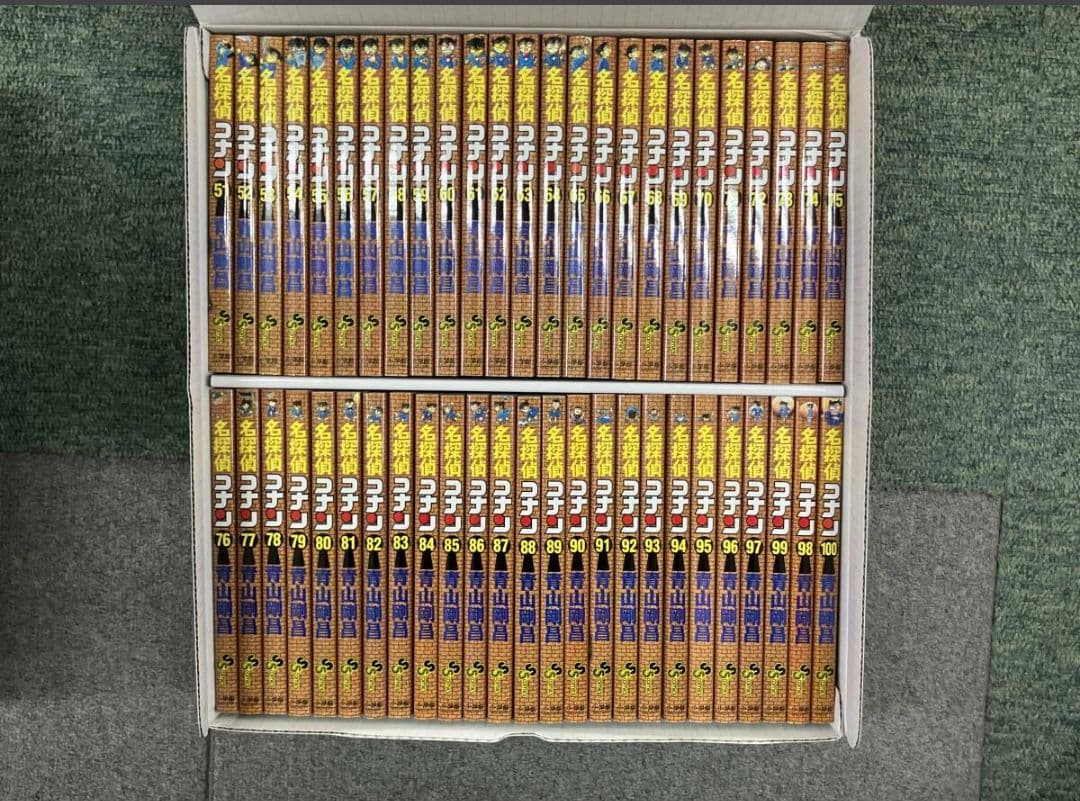 名探偵コナン1〜100巻 100巻記念オリジナル収納BOX＋101巻〜107巻