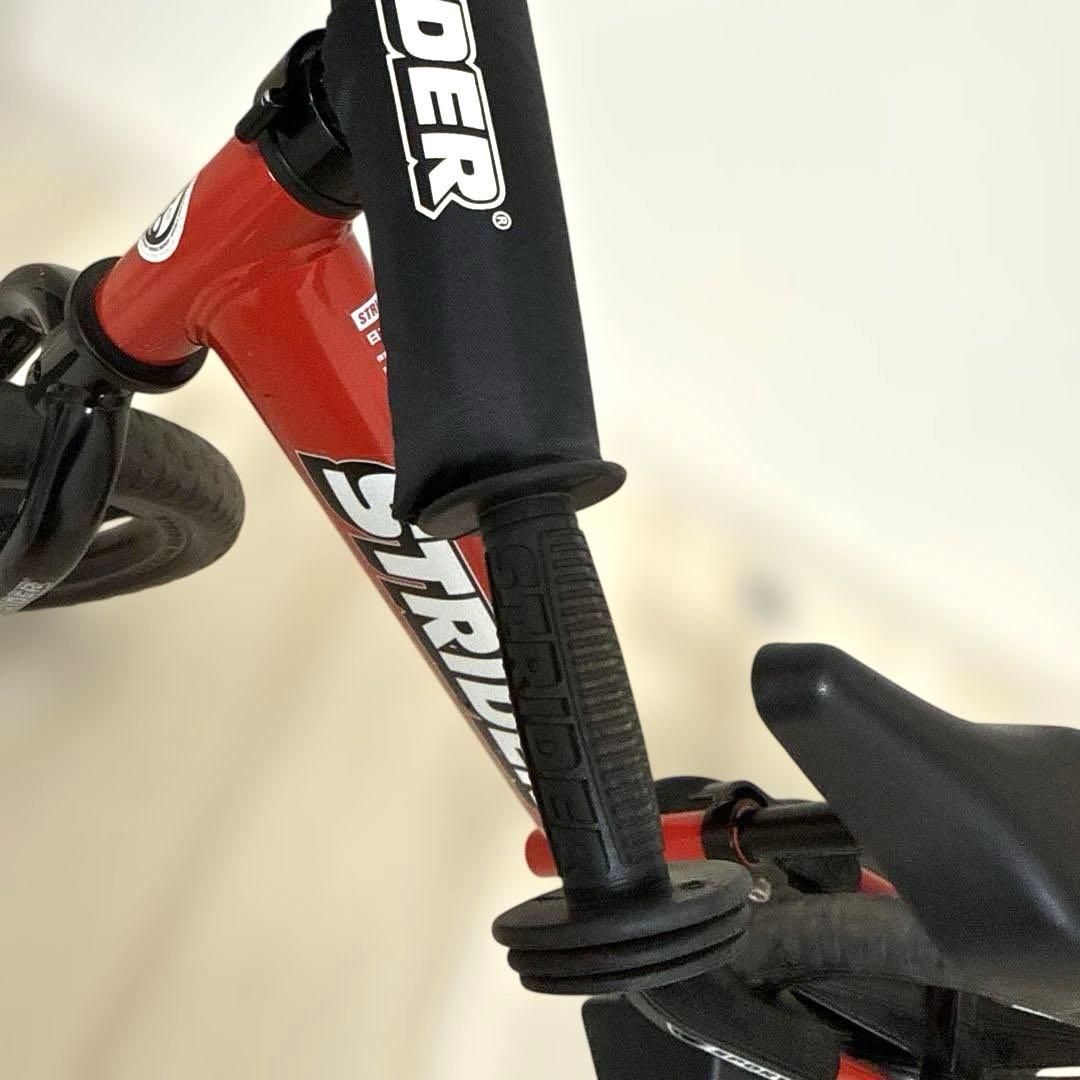 ストライダー　STRIDER スポーツモデル　レッド　12インチ スタンド付