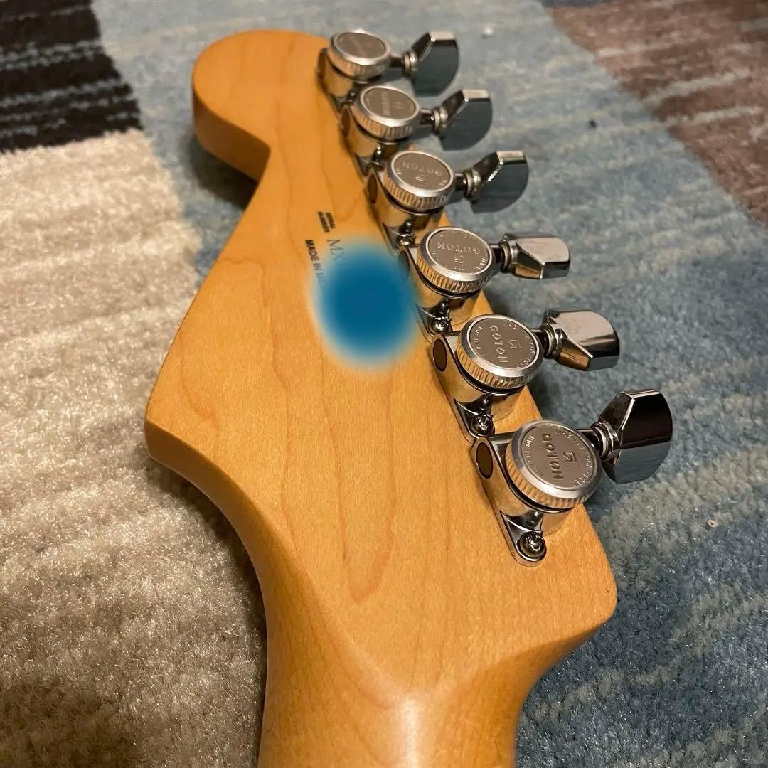 Fender Player Stratocaster バッファー内蔵　ロックペグ