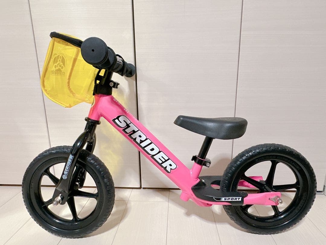 【日本正規品】ストライダースポーツモデル 12インチ ピンク