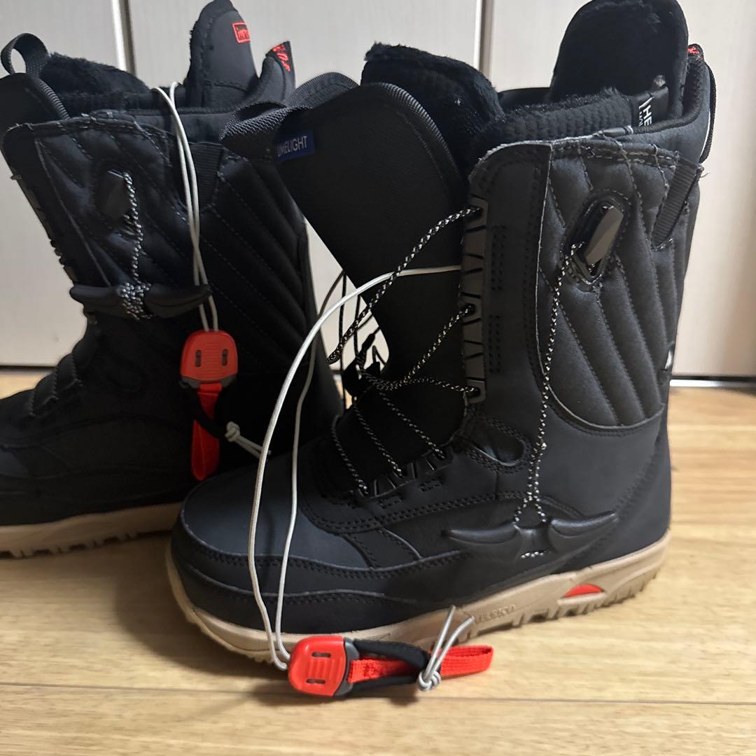 新品　バートン　ブーツ