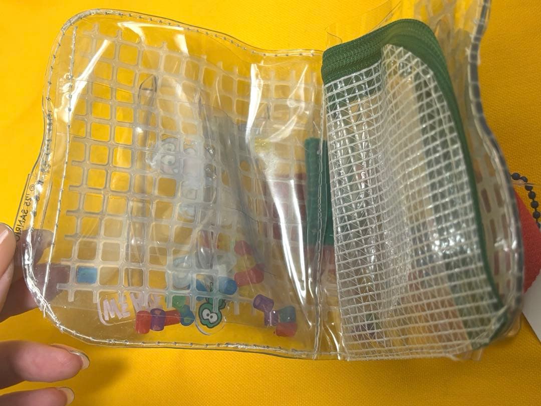 【値下げ】【新品】サンリオ　neo 財布(ダイナソアーズ) 伊勢丹