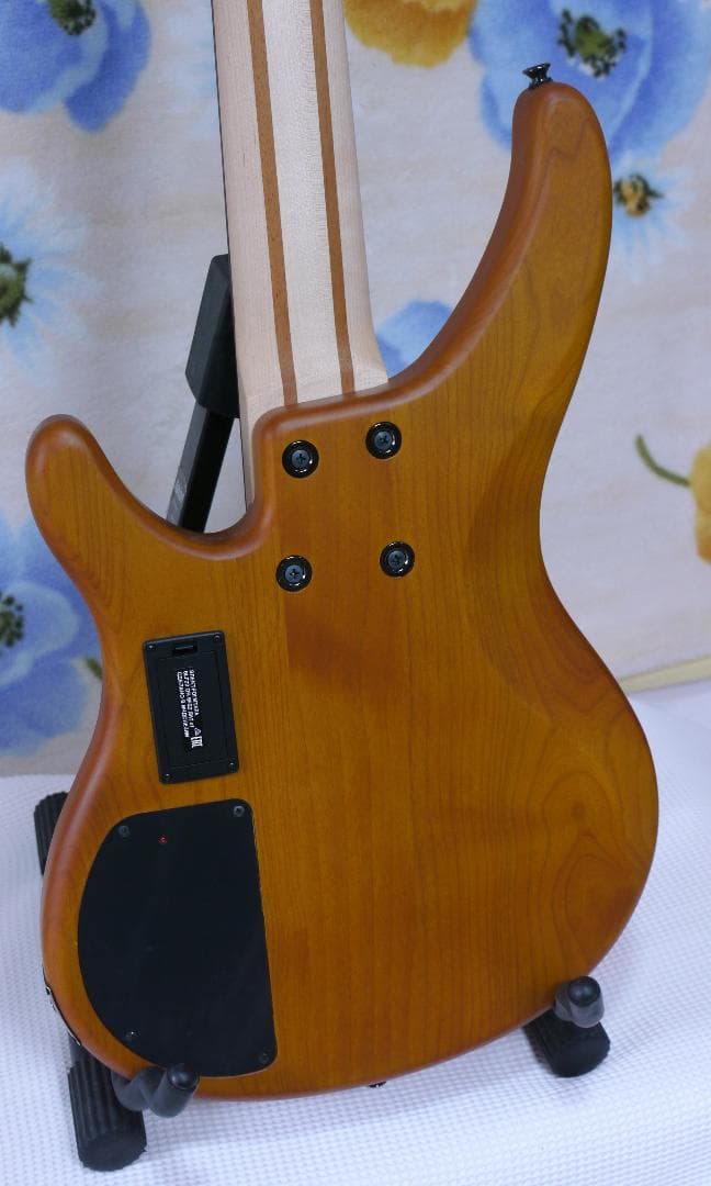 YAMAHA TRBX605 FM 5弦ベース 新品同様