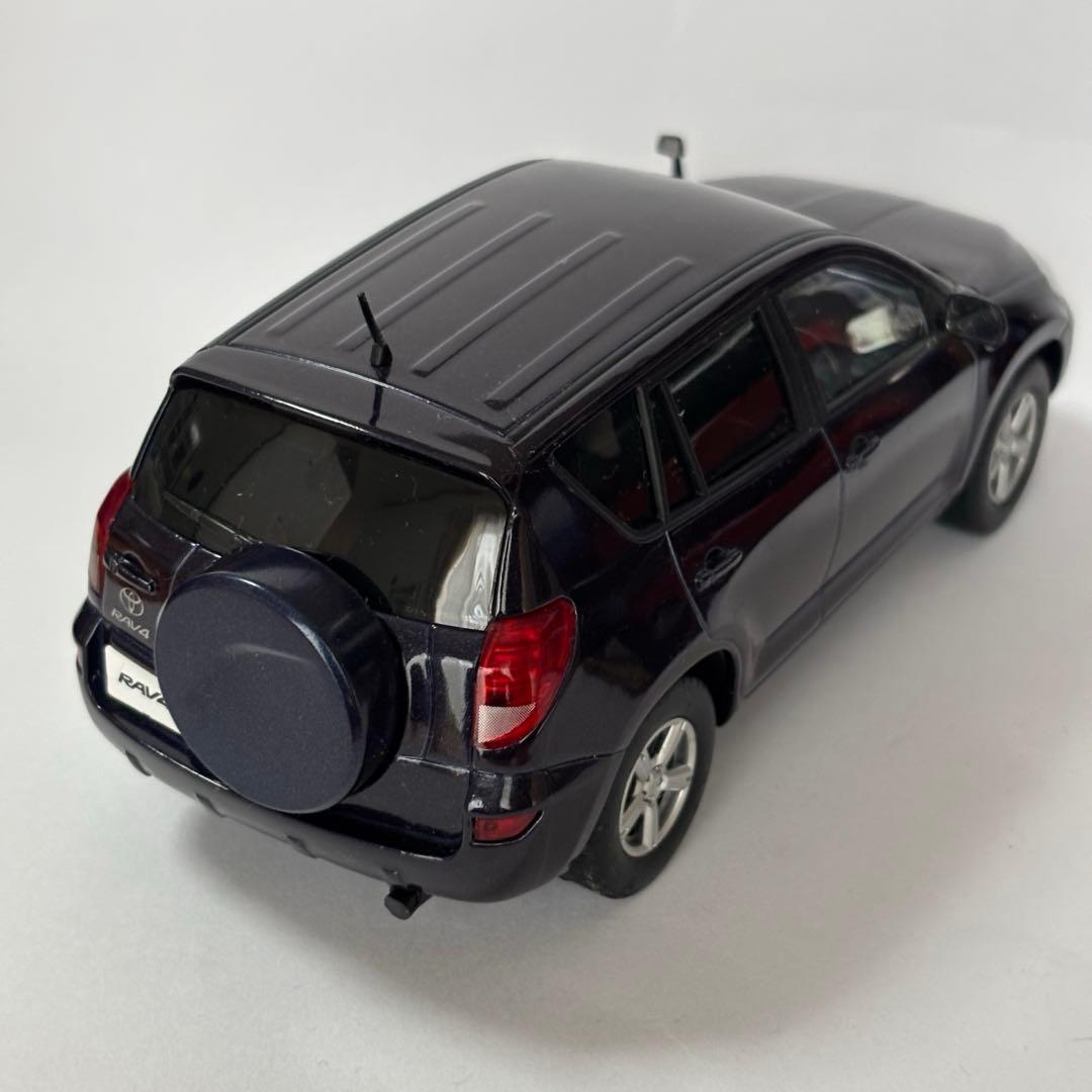 トヨタ RAV4 カラーサンプル 1/24 ダークブルーマイカ　非売品　箱付