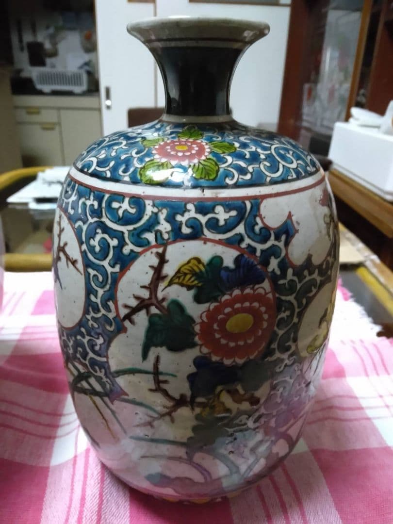 花柄陶器花瓶