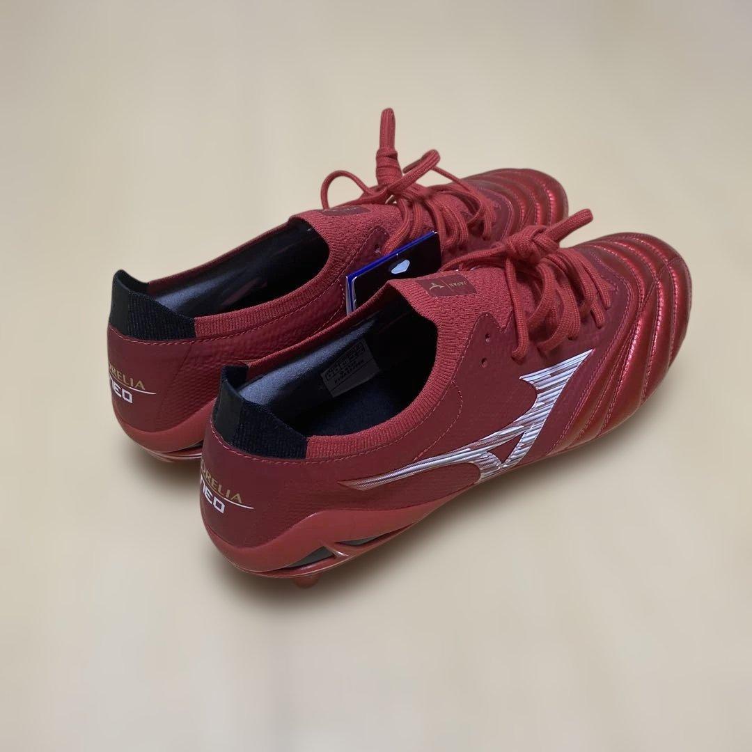 新品 ミズノ サッカースパイク モレリアネオ4 β JAPAN 赤白黒 27.0