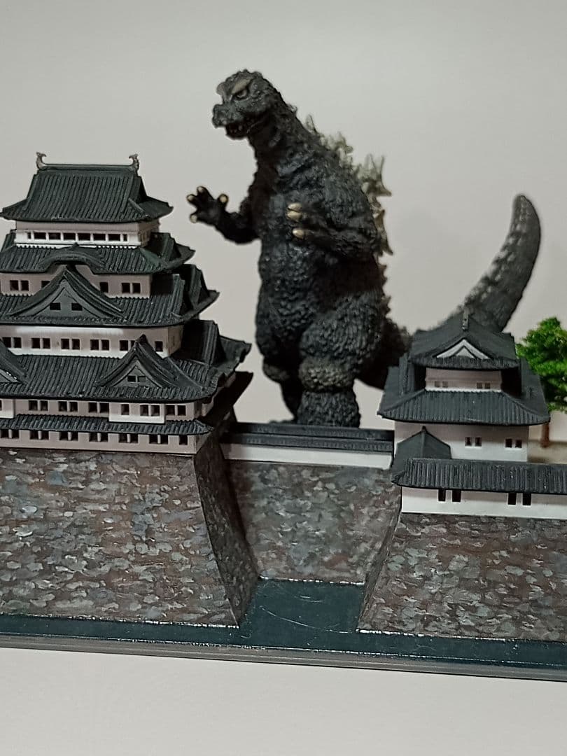【しょうこ】ゴジラ1964　名古屋城急襲ミニジオラマセット