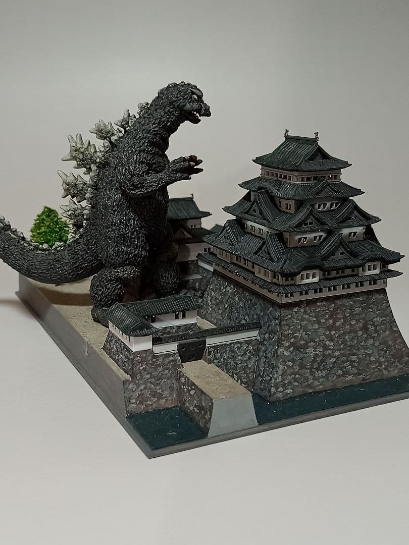 【しょうこ】ゴジラ1964　名古屋城急襲ミニジオラマセット