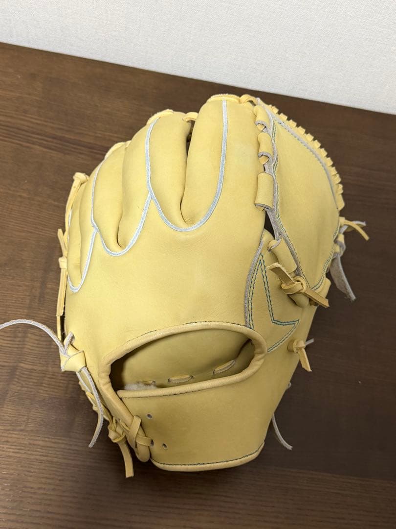 【新品】硬式　投手・内野手兼用グラブ