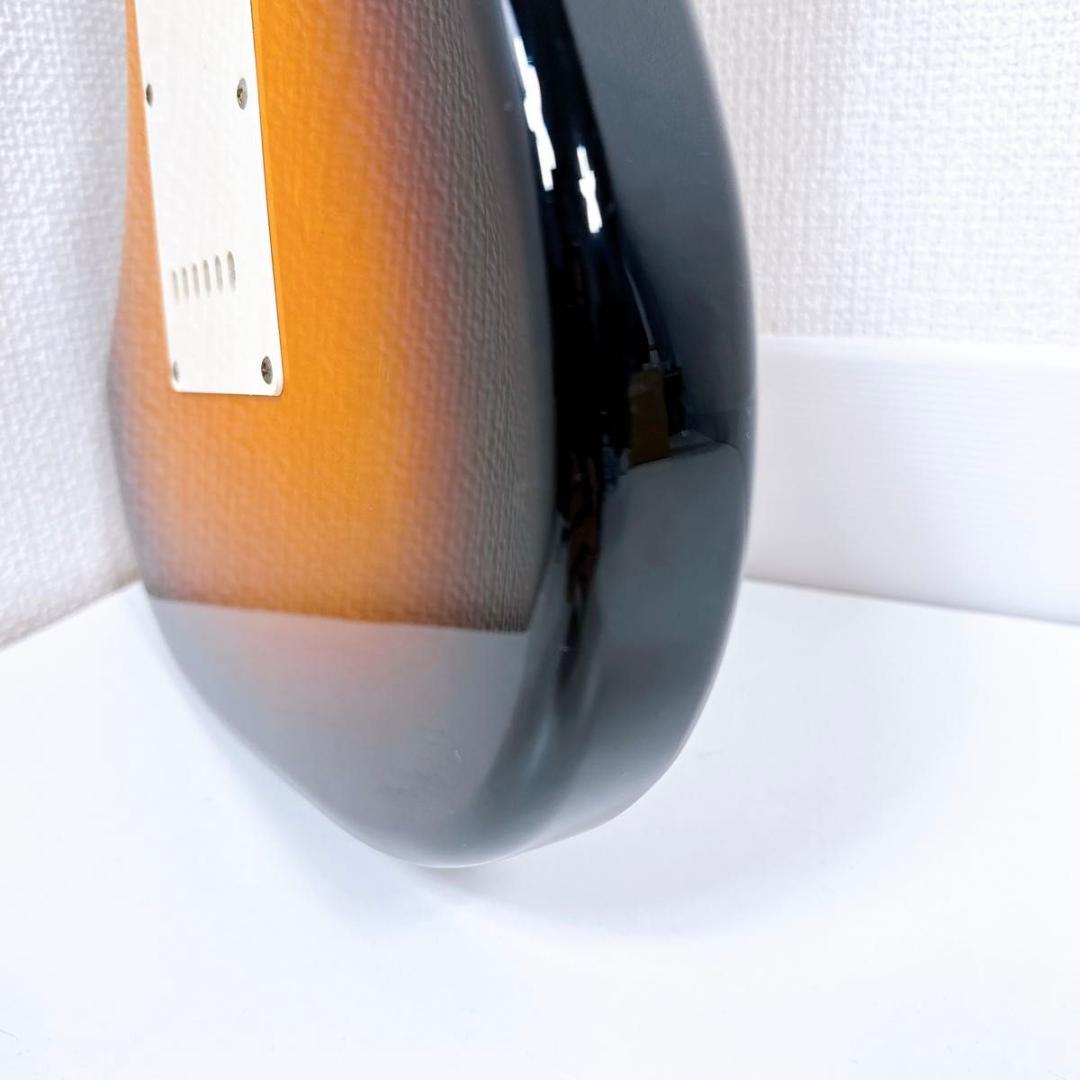 美品 Squier スクワイヤー レフティー用ス トラトキャスター サンバースト