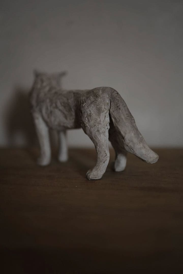 クロヌマタカトシ　陶土作品　オオカミ